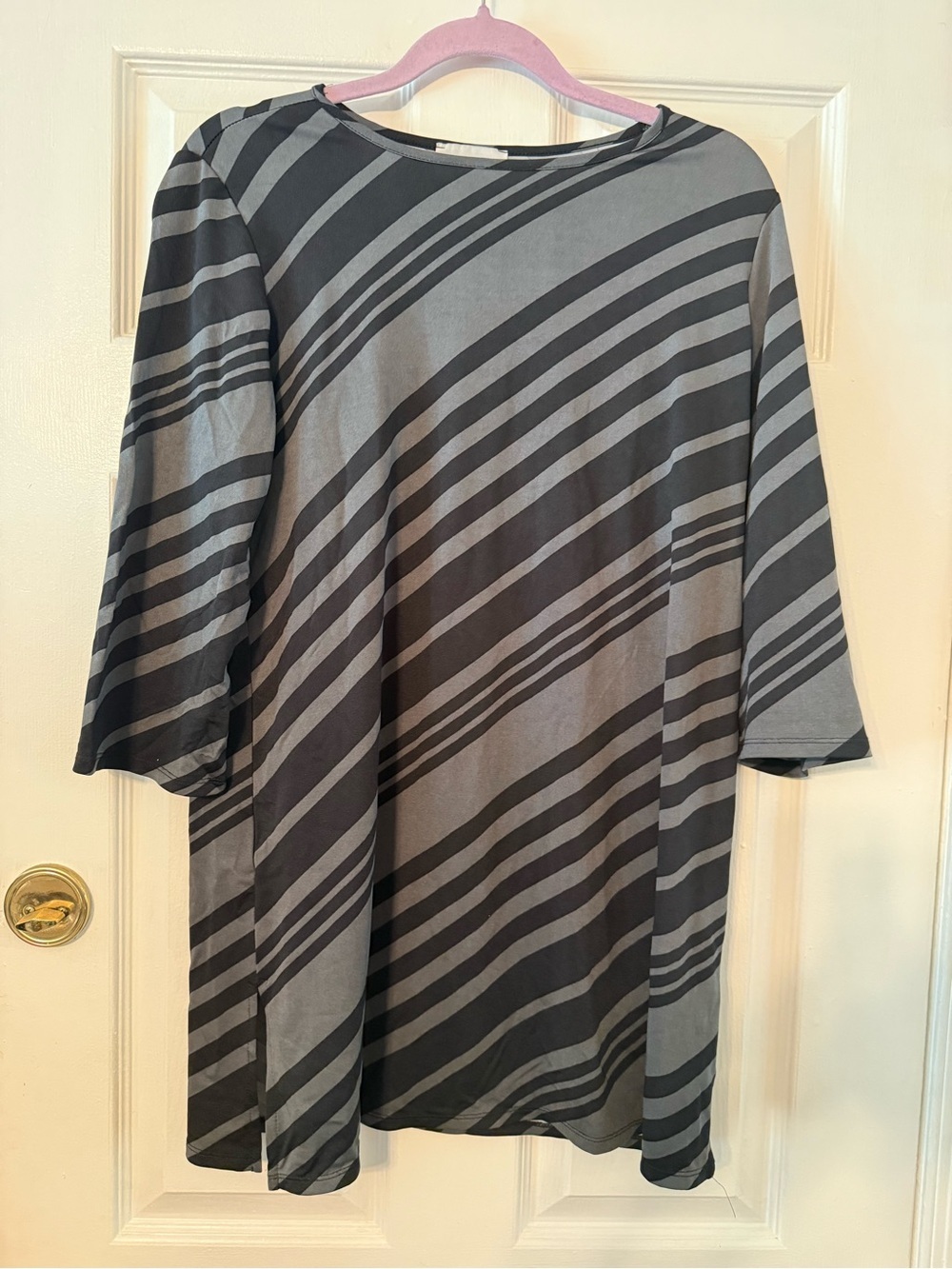 Anthony Richards Black & Gray Diagonal Stripe Blouse